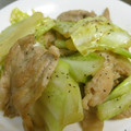 由芽15's cooksnap of when they made 【時短10分】キャベツと豚肉の黒胡椒炒め.
