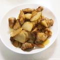 hirosabumi's cooksnap of when they made 鶏ももとじゃがいものガーリックバター焼き.