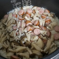 ふじもんもん☆'s cooksnap of when they made ウインナーとしめじの炊き込みご飯.