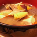 むしゃむしゃもぐもぐ's cooksnap of when they made 旨味たっぷり♡鮭と根菜と茸のお味噌汁.