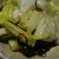 ヨシヨッシー's cooksnap of when they made 包丁いらず！レタスときゅうりの塩昆布もみ.
