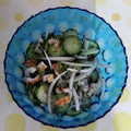 紅茶とチーズケーキ's cooksnap of when they made 簡単❤︎胡瓜と新玉ねぎと竹輪の酢の物.