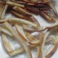 はにぉ's cooksnap of when they made フライパンでパン耳サクサク棒.