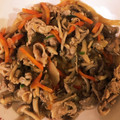 くーー〜's cooksnap of when they made 我が家の節約飯◎豚こまときのこの生姜焼き.