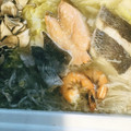 クックLBBX0X☆'s cooksnap of when they made 塩麹だけでＯＫ！！こく旨(^-^)海鮮鍋.