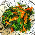夕飯は６時です's cooksnap of when they made 弁当副菜☆ほうれん草と人参のごま味噌和え.