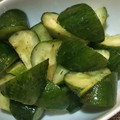 ひぃちゃんひー's cooksnap of when they made きゅうりの茅乃舎だし和え.