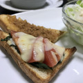 ☆GSSQHY☆'s cooksnap of when they made *トマトと大葉のマヨチーズ焼き*.