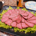 raruchan's cooksnap of when they made 炊飯器で低温調理法で簡単ローストビーフ.