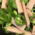 わたるんママ's cooksnap of when they made 魚肉ソーセージとピーマンの炒め物.