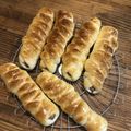 すずぼんきのっち's cooksnap of when they made ロングシャウエッセンで編み編みパン♪.