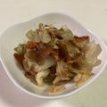 papikun's cooksnap of when they made ｷｬﾍﾞﾂとﾍﾞｰｺﾝの炒め物.