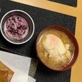 2児ママみきてぃ's cooksnap of when they made 卵を１個　満足味噌汁　キャベツと油揚げで.