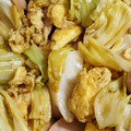 ヒデサナ's cooksnap of when they made お魚ソーセージ卵きゃべつの炒め物★.