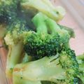 ひなつぐママ's cooksnap of when they made 簡単すぎる！ブロッコリーの蒸し焼き.
