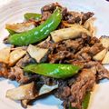 理恵蔵's cooksnap of when they made 牛肉とスナップえんどうのオイスター炒め.