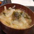 OGURaAnKo's cooksnap of when they made 朝食に＊大根とワカメの味噌汁＊.