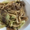 cham＊'s cooksnap of when they made 食べてみて♪豚キャベツのピリ辛マヨうどん.