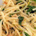左官屋の奥さんです's cooksnap of when they made ほうれん草ともやしの胡麻和え.
