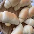 lady0884's cooksnap of when they made 分かりやすく！完全攻略手作りロールパン♪.