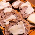 チコリママ's cooksnap of when they made 簡単おつまみ クラッカーにキューブチーズ.