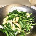 はらぺこしろうさぎ's cooksnap of when they made ホウレン草と油揚げのバター醤油炒め♪.