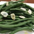 Superlittleboo's cooksnap of when they made ルクエでいんげん豆のにんにく蒸し.
