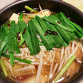 yuri1113's cooksnap of when they made 醤油と味覇で♪1人前からの簡単本格もつ鍋.