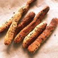 かえる3344's cooksnap of when they made 超簡単！黒ごま スティッククッキー.