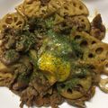 クック2H9MD0☆'s cooksnap of when they made 豚肉とレンコンのオイカレー炒め 温玉のせ.