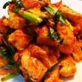milestone★'s cooksnap of when they made やわらか鶏胸肉のキムチ炒め.