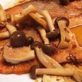 二度寝から目が覚めた's cooksnap of when they made サーモンのムニエル★さっぱりキノコソース.
