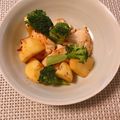 yesmama's cooksnap of when they made 鶏胸肉と芋のガリマヨソテー.