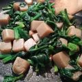みこひろママ's cooksnap of when they made こんにゃくとほうれん草のバター醤油炒め.