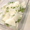 SYNDY's cooksnap of when they made 簡単で美味しいカブの漬けもの.