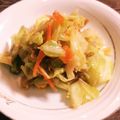 青い服's cooksnap of when they made キャベツとツナのさっぱりゴマ酢和え.