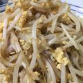 ずぼら伝説's cooksnap of when they made 豚肉ともやしの卵炒め☆.