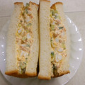 お塩と砂糖's cooksnap of when they made 鮭フレークと卵ときゅうりのサンドイッチ.
