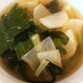 むぃ♪'s cooksnap of when they made かぶとわかめの味噌汁.