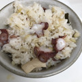 madomaroo's cooksnap of when they made たこめしとあじの野菜巻き弁当.