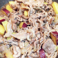 ☆DEKO's cooksnap of when they made 豚こまとさつまいもの甘辛炒め♡.