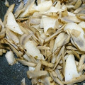 よぉぎゅると's cooksnap of when they made 超簡単♪ごぼうと長芋のカリサク炒め＊.