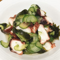 vabochan's cooksnap of when they made ✽定番副菜♡たこと胡瓜とわかめの酢の物.
