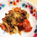 ★ぴよぴよ501★'s cooksnap of when they made レタスの食感が面白い野菜炒め.