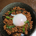 おにぎり99's cooksnap of when they made ナスと豚そぼろの丼♪温玉のっけ.