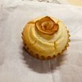 ぱらぱろ's cooksnap of when they made クリームチーズと薔薇リンゴのマフィン♪.