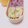 まあまま☆0403's cooksnap of when they made きぬさやとカニカマの卵焼き.