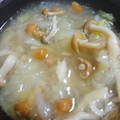 shige9m's cooksnap of when they made 一番おいしい! なめこのみぞれ鍋.