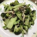ビキナーもんちゃん's cooksnap of when they made ブロッコリーのアンチョビ炒め.