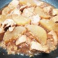 ゆうにゃんごはん's cooksnap of when they made 節約主菜♡鶏肉と大根のポン酢煮.